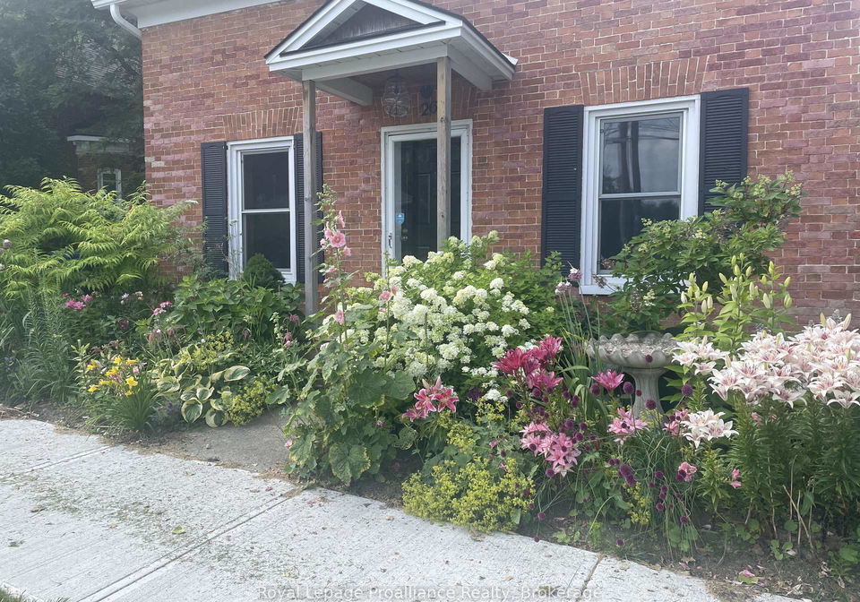 26-york-street-prince-edward-county-ontario-x13162964
