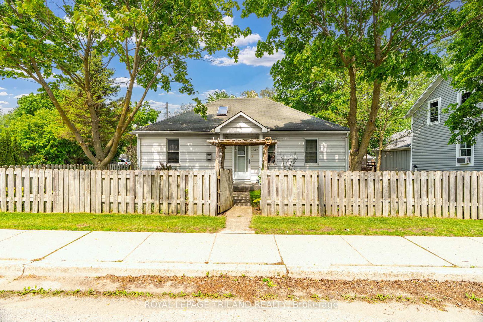 167-simpson-street-southwest-middlesex-ontario-x13162986
