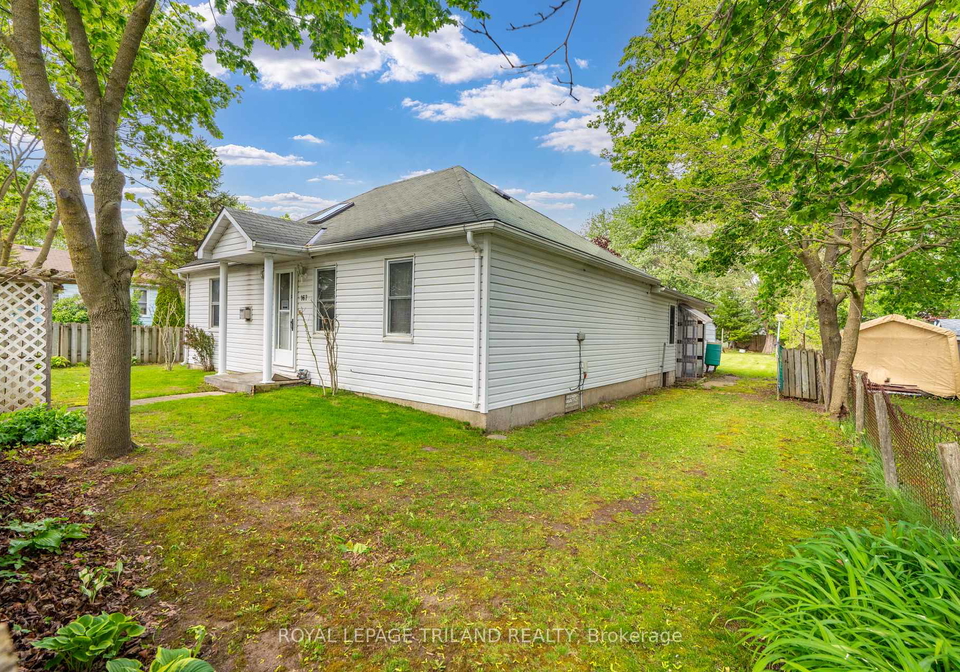 167-simpson-street-southwest-middlesex-ontario-x13162986