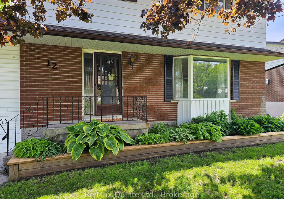 12-philip-street-prince-edward-county-ontario-x13163076