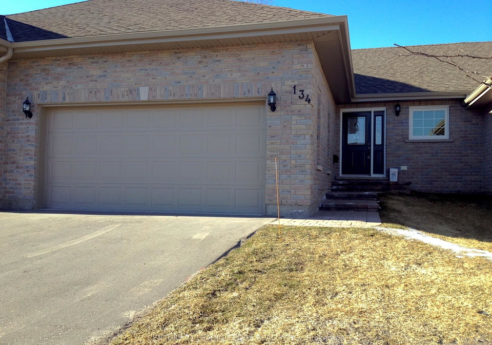 301-carnegie-avenue-peterborough-ontario-x13163126