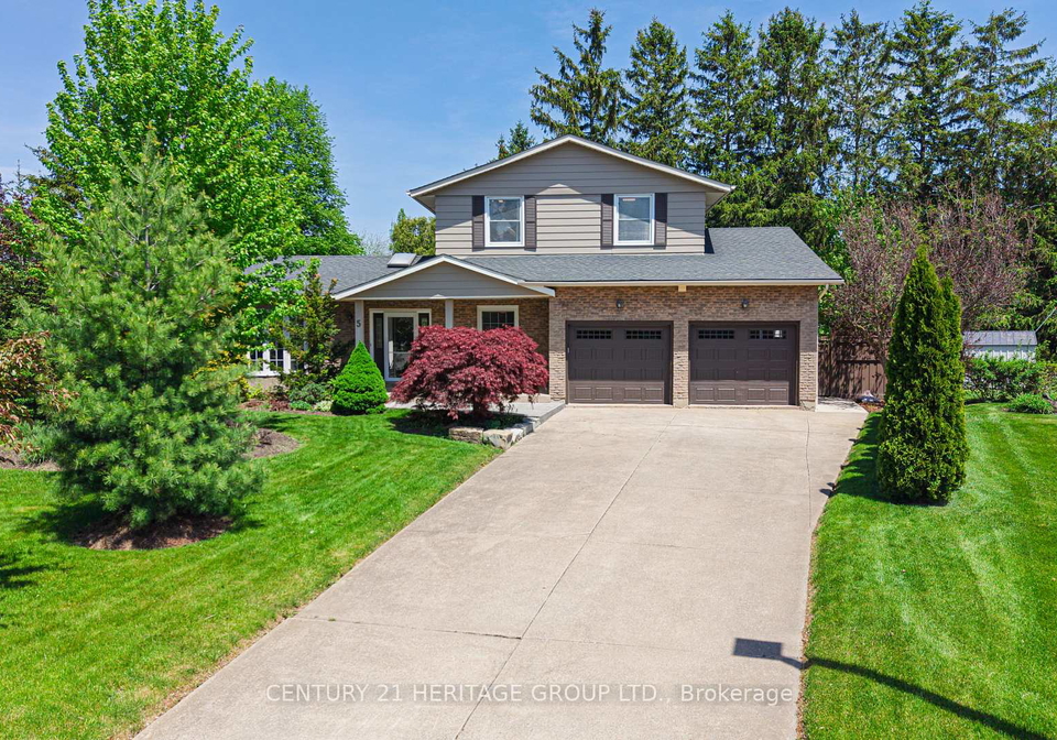 5-tottenham-court-niagara-on-the-lake-ontario-x13163232