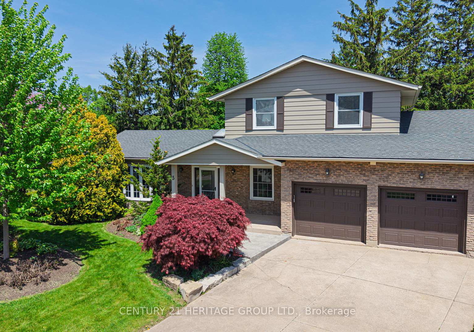 5-tottenham-court-niagara-on-the-lake-ontario-x13163232