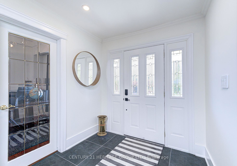 5-tottenham-court-niagara-on-the-lake-ontario-x13163232