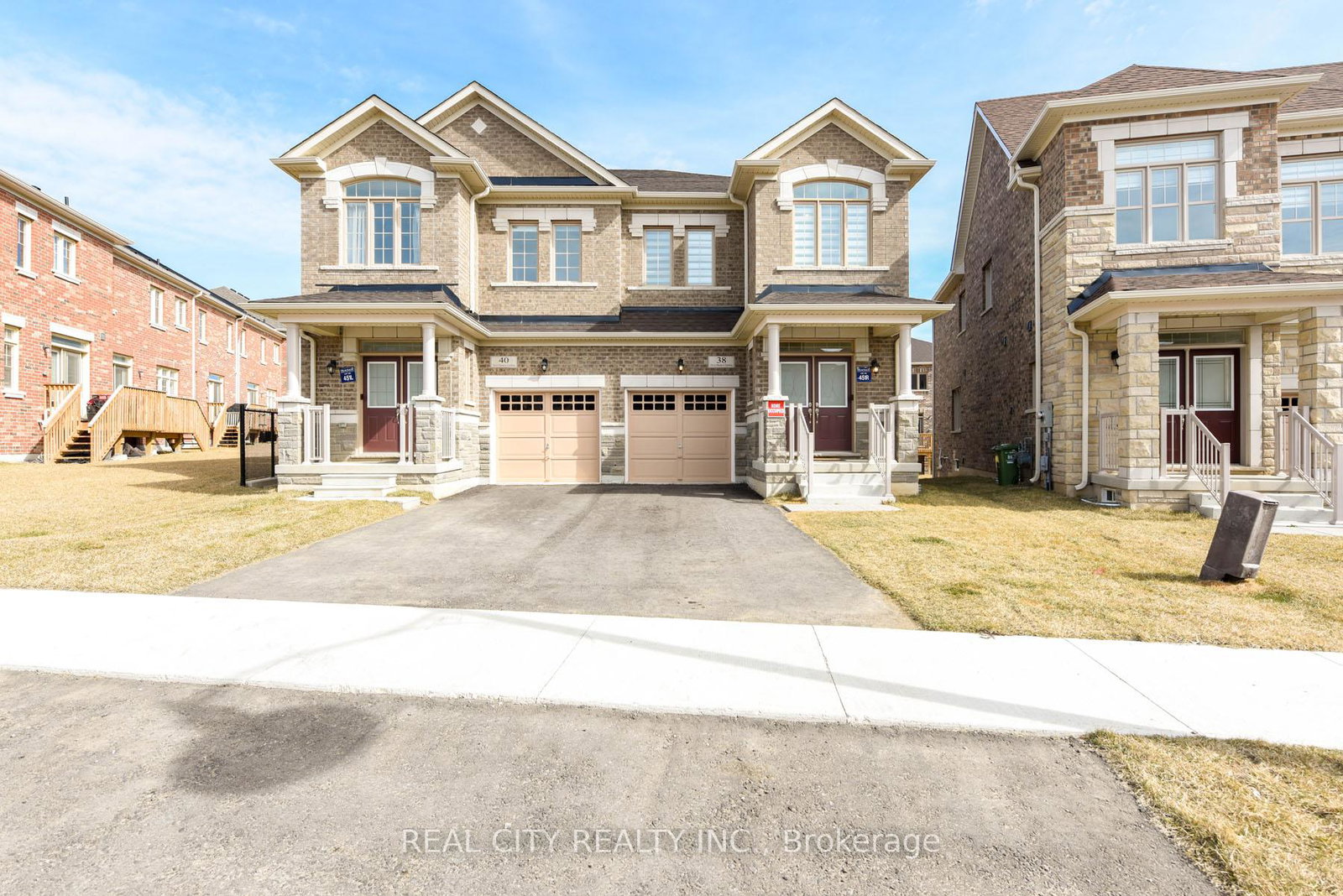 38-silver-meadow-gdns-gardens-n-hamilton-ontario-x13163466