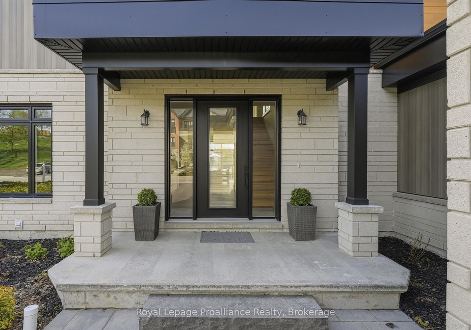 107-villeneuve-drive-prince-edward-county-ontario-x13163478