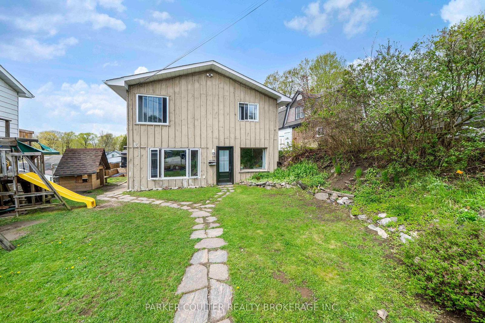 18-winnifred-avenue-parry-sound-ontario-x13164040