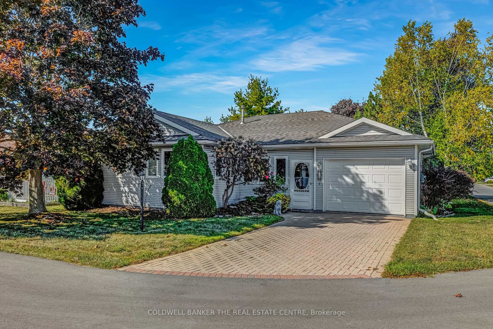 1-reynolds-place-prince-edward-county-ontario-x13164306