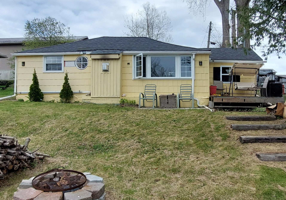 16-pines-lane-quinte-west-ontario-x13164366