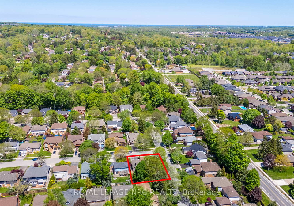 2-meadowbrook-lane-pelham-ontario-x13164484