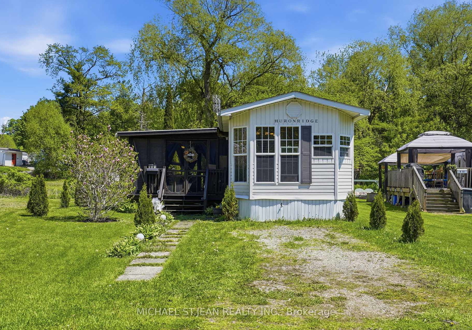 2490-governors-road-hamilton-ontario-x13164548