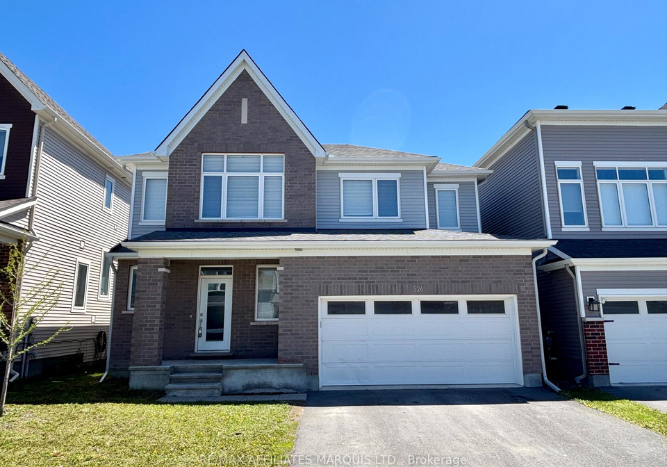 526-sturnidae-street-ottawa-ontario-x13164582