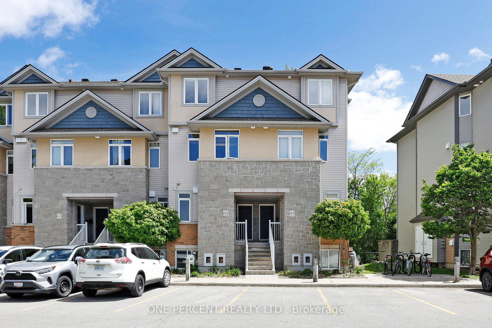 1048-redtail-private-ottawa-ontario-x13164624