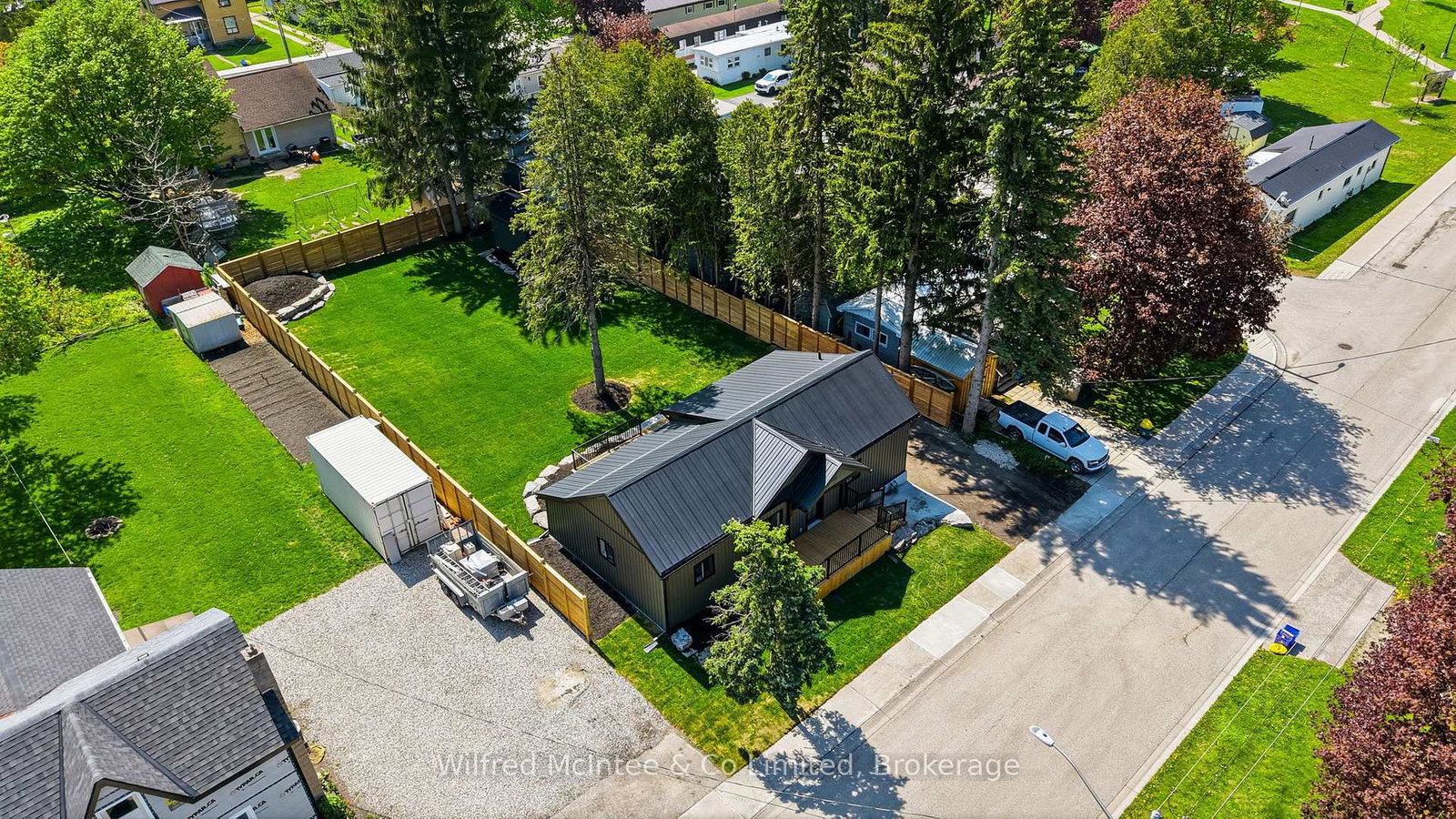 550-wellington-street-minto-ontario-x13164674