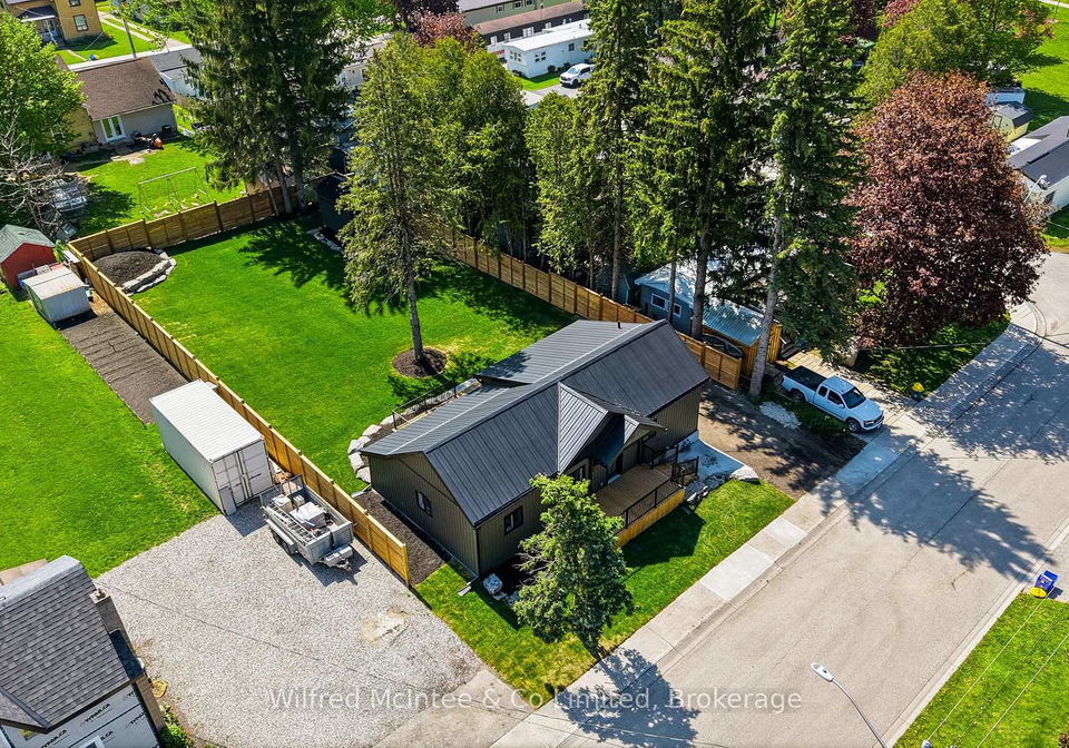 550-wellington-street-minto-ontario-x13164674