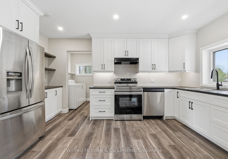 550-wellington-street-minto-ontario-x13164674