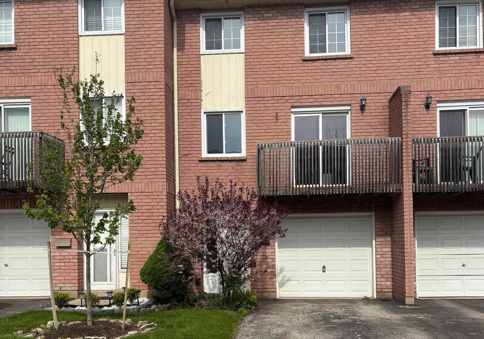 2heritage-drive-hamilton-ontario-x13165024