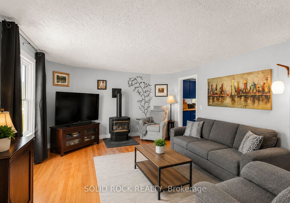 6-oxford-street-w-north-grenville-ontario-x13165084