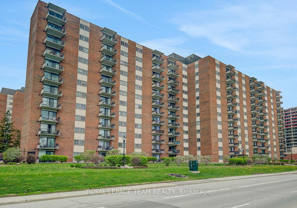 1465-baseline-road-ottawa-ontario-x13165346