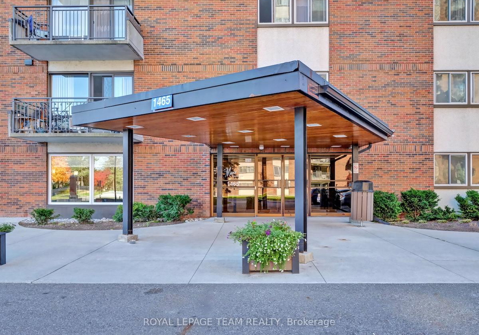 1465-baseline-road-ottawa-ontario-x13165346