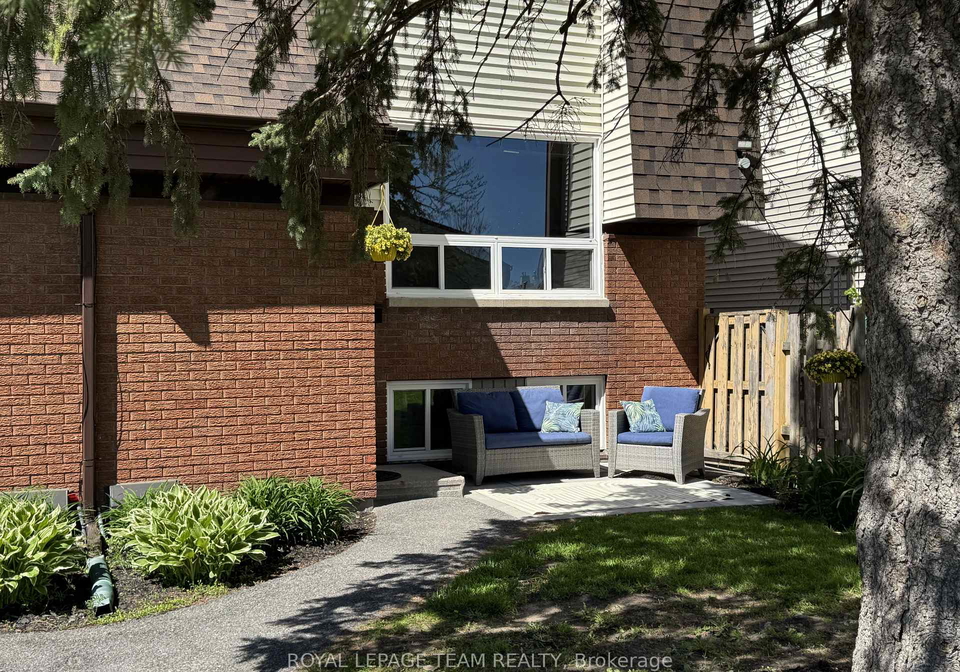 21-woodvale-green-ottawa-ontario-x13165632