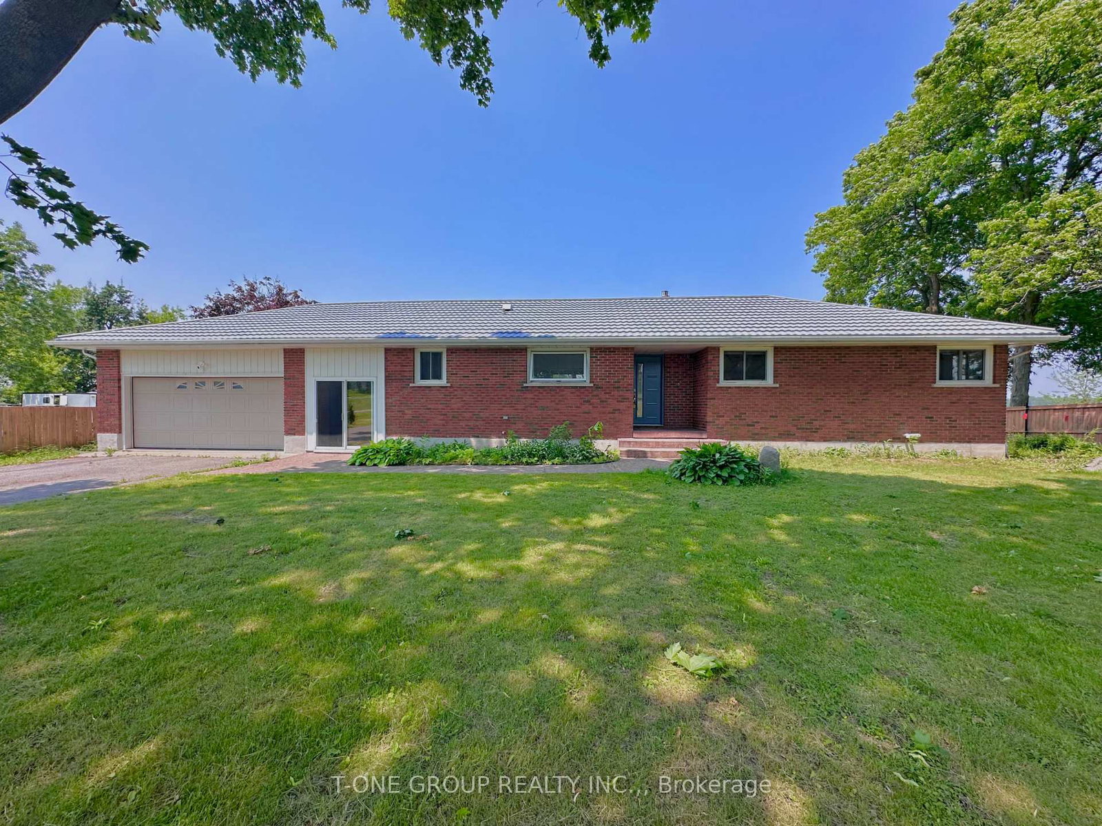1724-county-road-3-prince-edward-county-ontario-x13165712