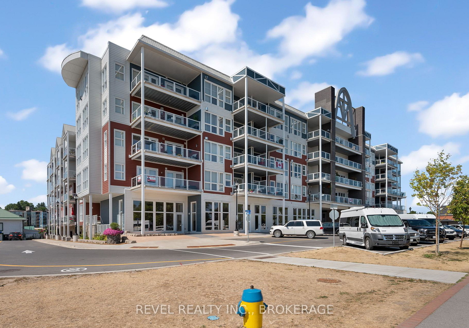 130-water-street-e-gananoque-ontario-x13165724