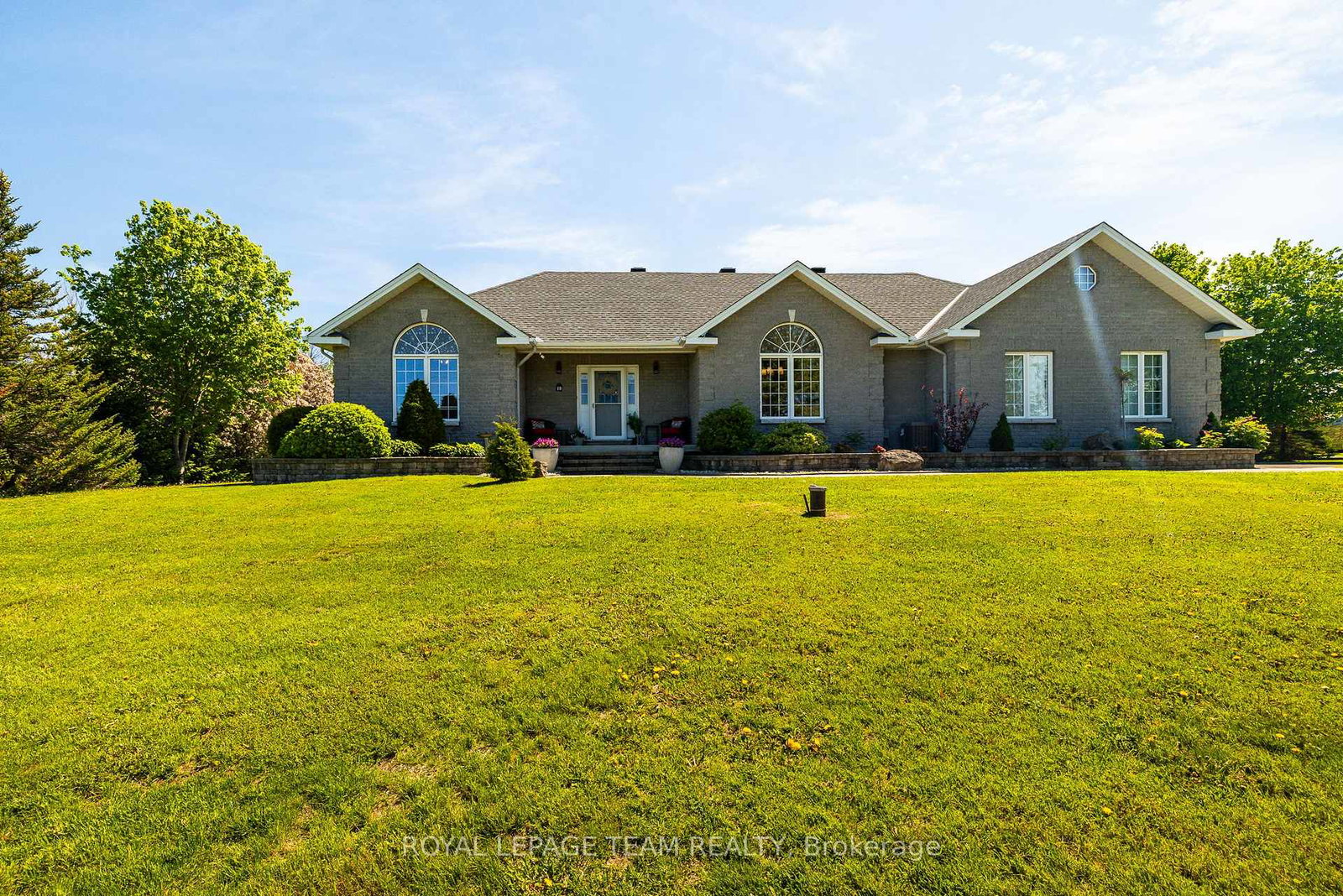 10-balmoral-street-north-grenville-ontario-x13165880