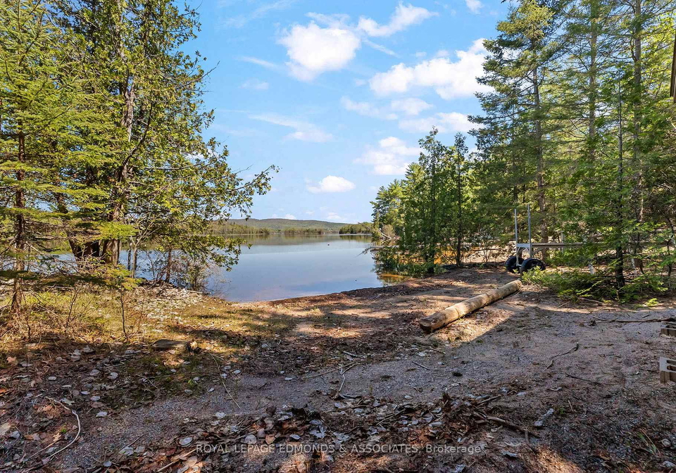 30-orvilles-trail-whitewater-region-ontario-x13166056
