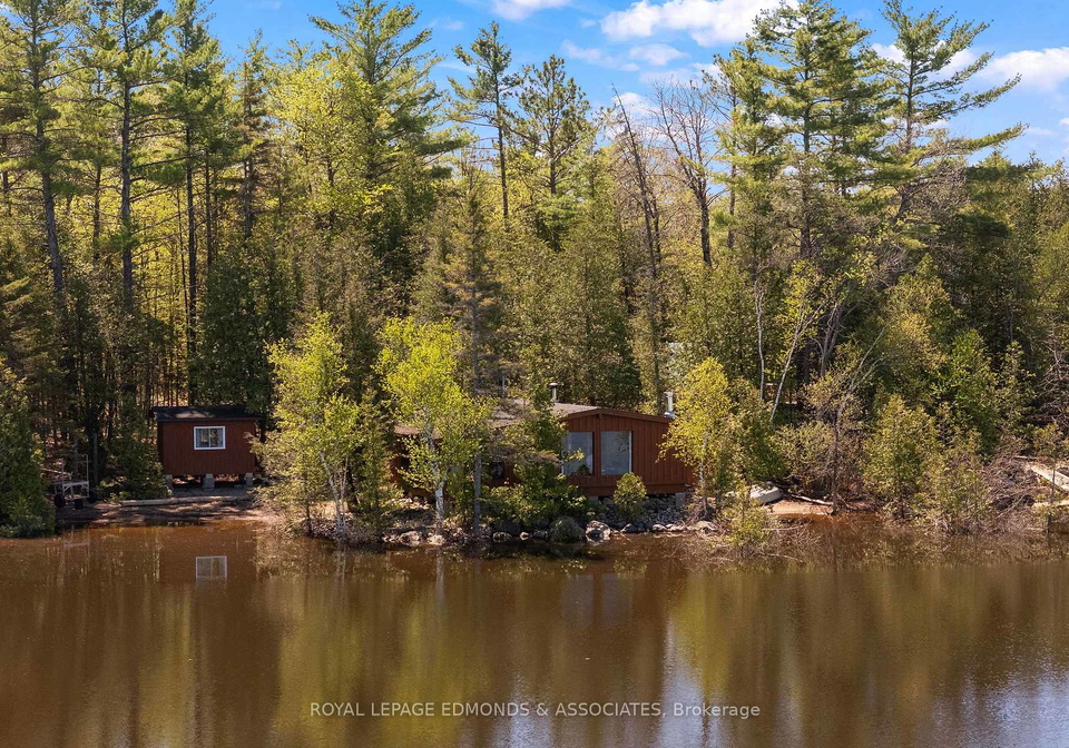 30-orvilles-trail-whitewater-region-ontario-x13166056