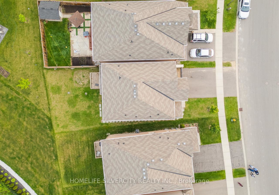 55-longboat-run-w-brantford-ontario-x13166164