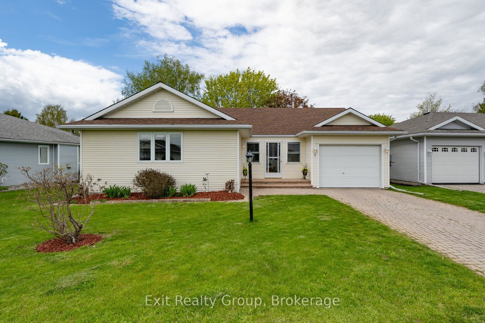 7-cretney-drive-prince-edward-county-ontario-x13166384