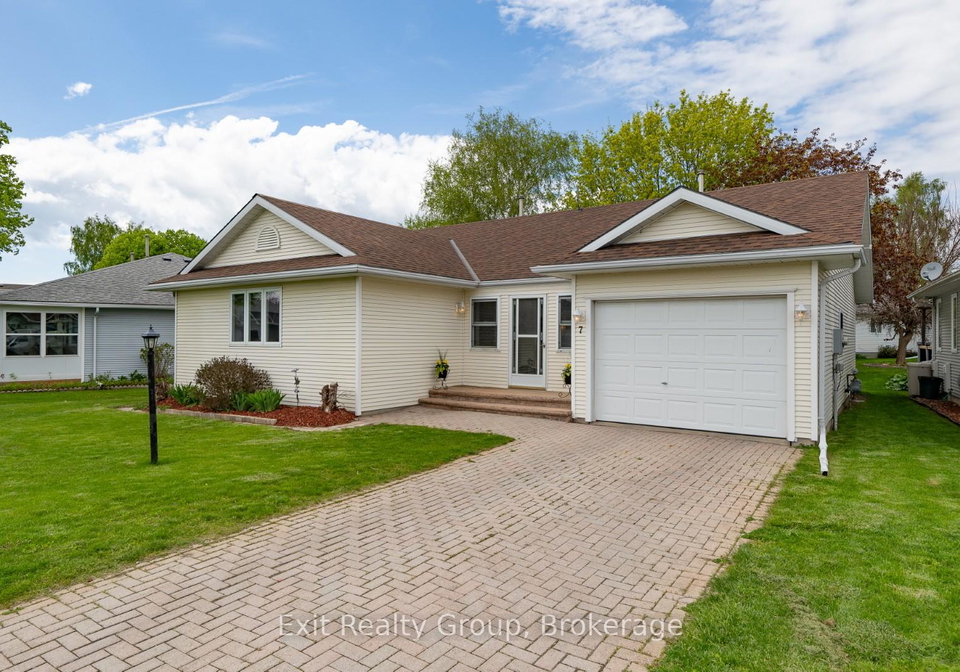 7-cretney-drive-prince-edward-county-ontario-x13166384