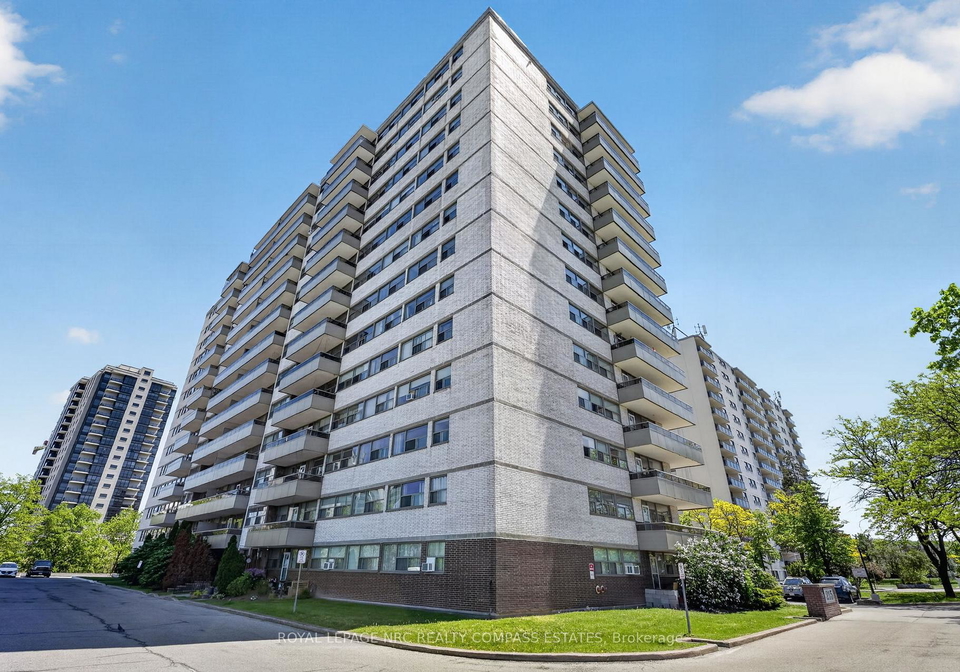 215-glenridge-avenue-st-catharines-ontario-x13166546
