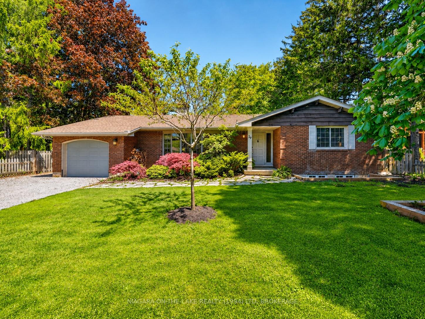 29-circle-street-niagara-on-the-lake-ontario-x13166574