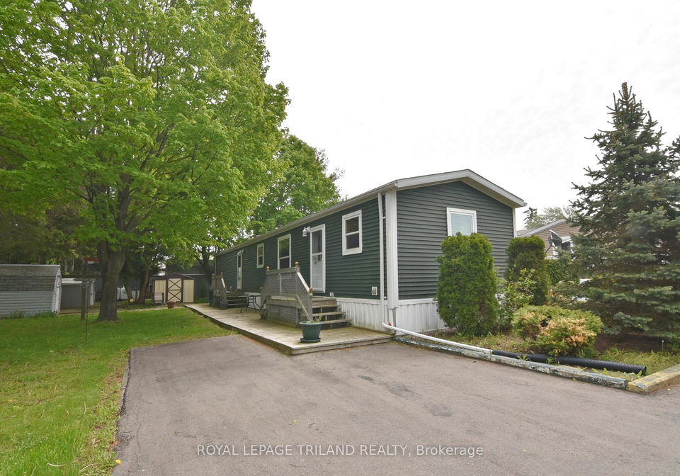 9385-ipperwash-road-lambton-shores-ontario-x13166626