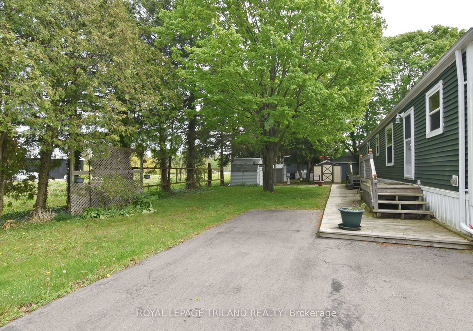 9385-ipperwash-road-lambton-shores-ontario-x13166626