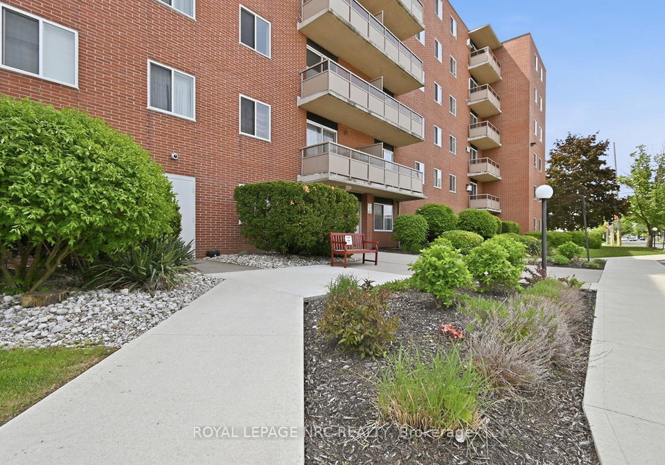 264-grantham-avenue-st-catharines-ontario-x13166710