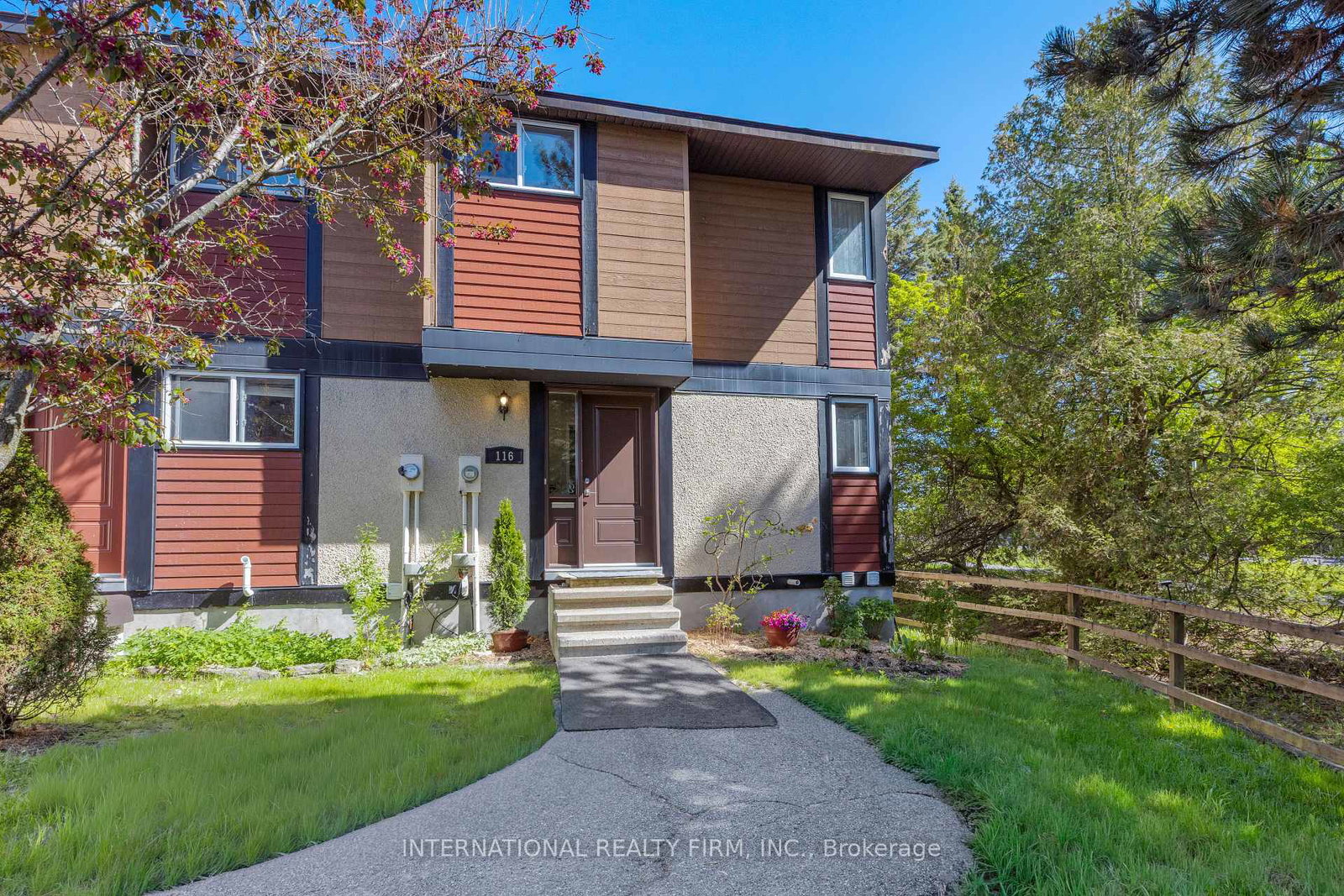 116-mcclintock-way-kanata-ontario-x13166868