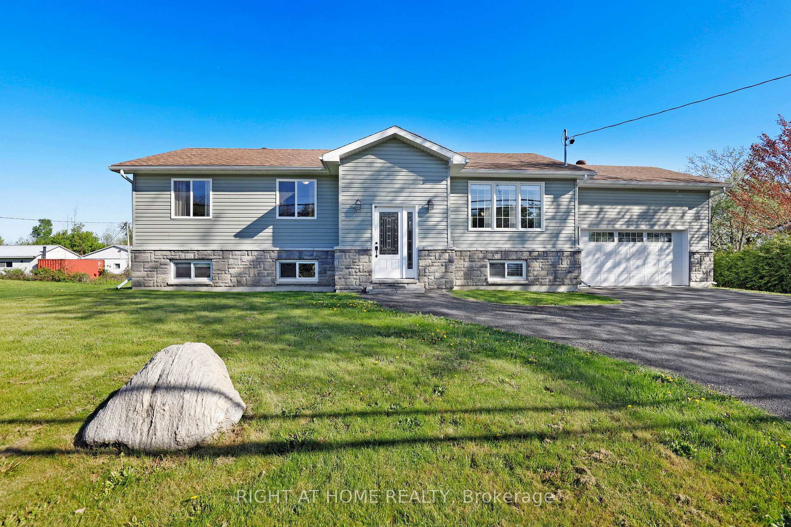 8344-victoria-street-ottawa-ontario-x13166932