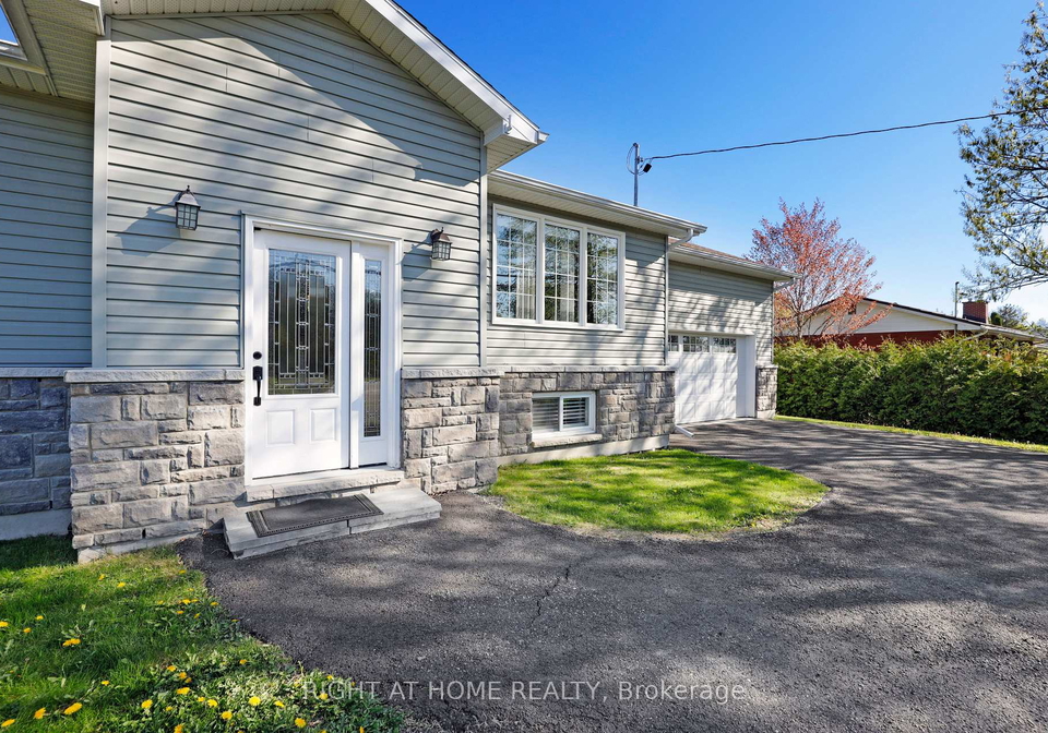 8344-victoria-street-ottawa-ontario-x13166932