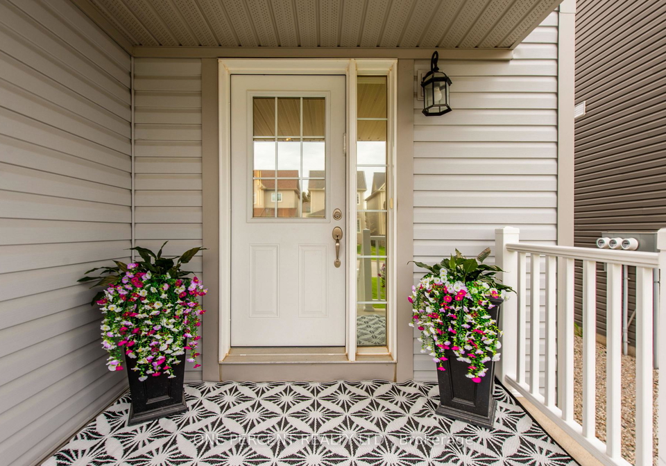 31-courtney-street-centre-wellington-ontario-x13167016