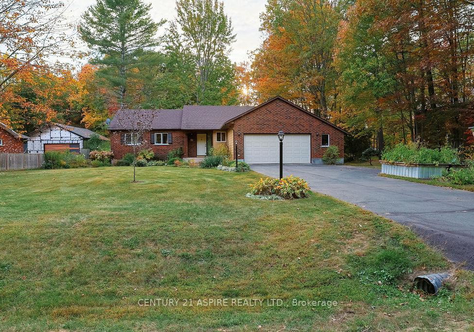 32-country-lane-petawawa-ontario-x13167358