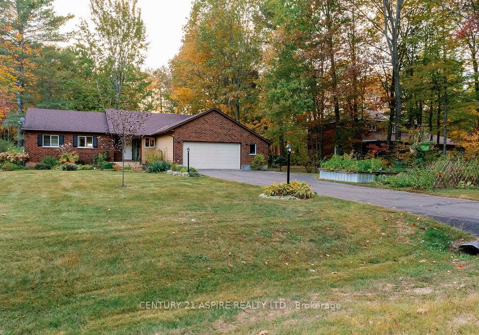 32-country-lane-petawawa-ontario-x13167358