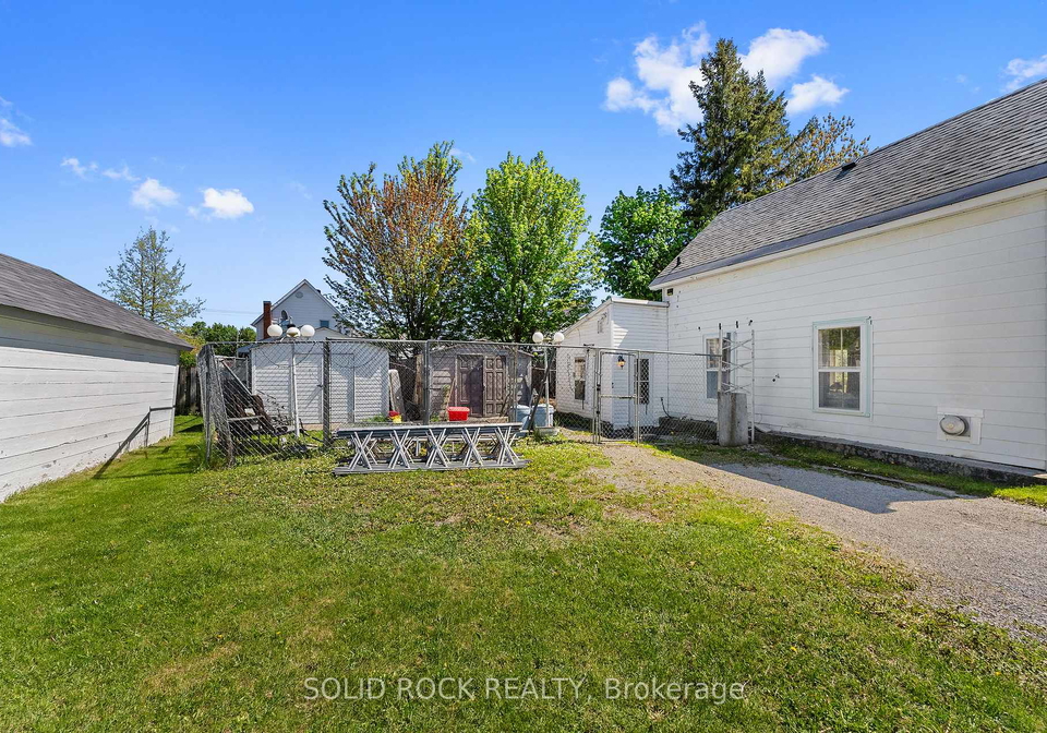 38-hugh-street-s-arnprior-ontario-x13167416
