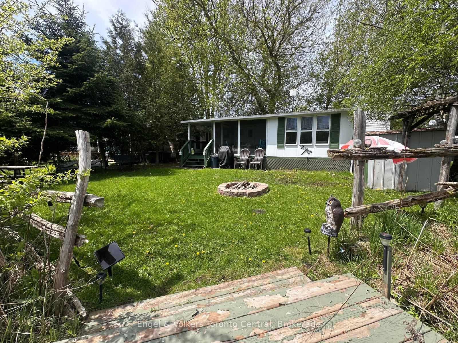 7489-sideroad-5-e-wellington-north-ontario-x13167564