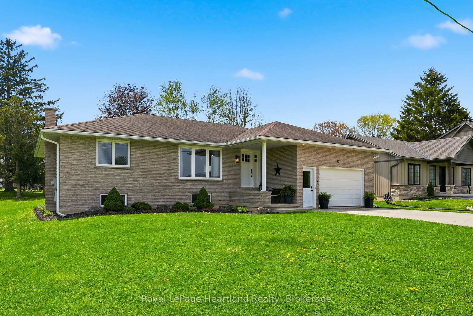 17-brown-street-s-minto-ontario-x13167826