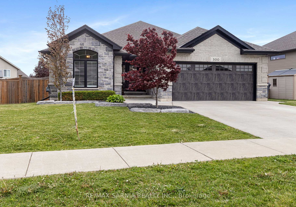 300-lexington-boulevard-st-clair-ontario-x13167850