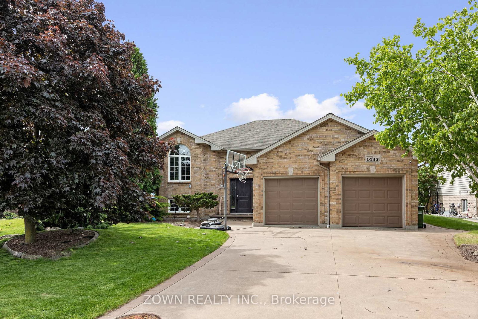1433-girard-drive-lakeshore-ontario-x13167968