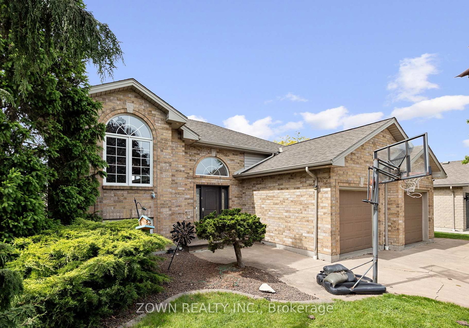 1433-girard-drive-lakeshore-ontario-x13167968